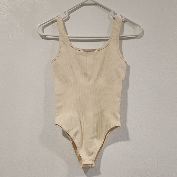Classic Cream Kids Bodysuit - Picture 1 of 3